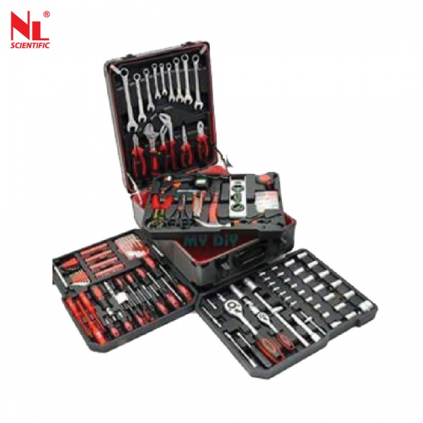 nl7095x001-01_1821885793